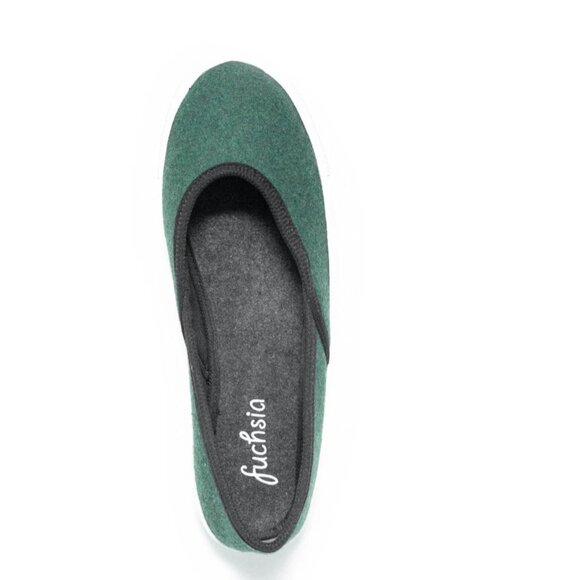 Crossover Sneaker Flat in Green - Picture 2 of 12